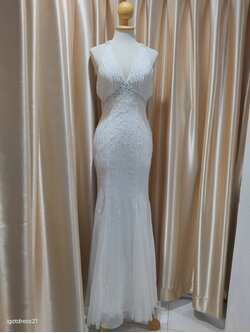 (PRE-LOVED) ชุดราตรียาวชีฟองปัก สีขาว S