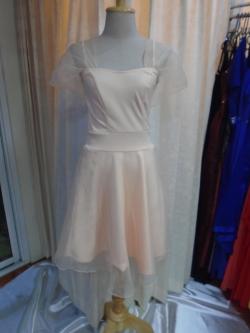 ราตรีสั้นครีมผ้าแก้วคลุมหลัง(S)