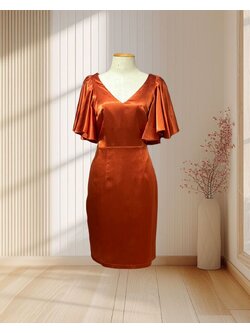 (PRE-LOVED) ราตรีสั้นสีส้มอิฐ คอวีแขนย้วย ไซส์ L