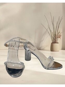 รองเท้าส้นแก้วสีเงิน สายเพชร สูง 3 นิ้ว ไซส์ 39