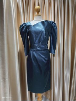 (PRE-LOVED) ชุดราตรีสั้นแขนสามส่วนสีกรม S