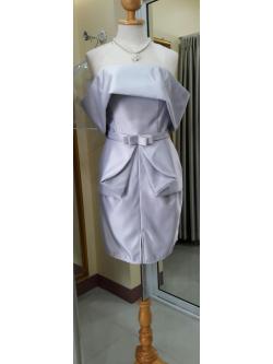 (PRE-LOVED) ราตรีสั้นสีเทาปาดไหล่เอวโบว์เเต่งจีบ(ฟรีไซส์)
