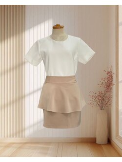 กรโปรงสั้นสีครีม แต่งระบาย เอวสมอค ฟรีไซส์ (เอว 30-34)