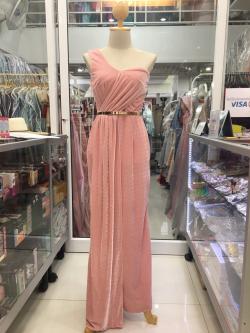 ราตรียาวสีชมพูกำมะหยี่่แขนกุดสายเดี่ยว (M)