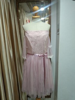 ราตรีสั้นที่ชมพู สม็อคหลัง มีแขน (M) มือ2