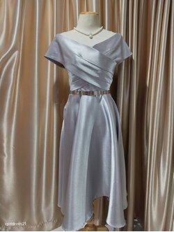 (PRE-LOVED) ชุดราตรีสั้นmaxiเทา ไหล้ไขว้กระโปรงบาน(L)