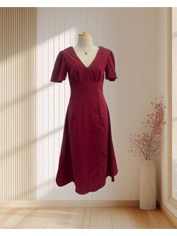 ราตรีสั้นสีแดง คอวี มีแขน ทรงยอดฮิต ไซส์ S