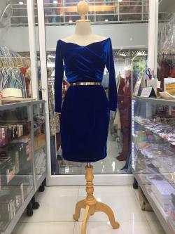 ราตรีสั้นสีน้ำเงินปาดไหล่กำมะหยี่แขนยาว (M)