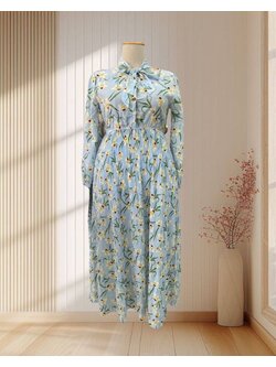 เดรสยาวสีฟ้า พิมพ์ลายดอกไม้สีขาว แขนยาว กระโปรงอัดพลีท ไซส์ 2XL