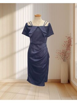 (PRE-LOVED) ราตรีสั้นสีกรม สายเดี่ยวคู่ ปาดไหล่ จีบสะโพก ไซส์ S