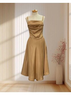 ราตรีสั้นสีทอง สายเดี่ยวแต่งชั้นด้านหน้า กระโปรงบาน ไซส์ L