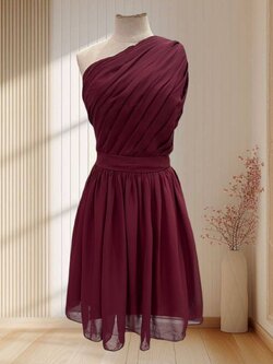 (PRE-LOVED) ราตรีสั้นผ้าชีฟองสีแดง บ่าเฉียง กระโปรงบานพริ้วๆ ไซส์ L