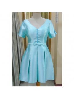 ราตรีสั้นอกเรียบประดับมุกเพชรสีเขียวมิ้นท์ (L)