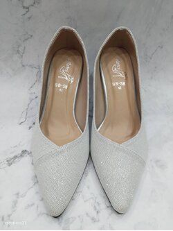 รองเท้าคัชชูสีเงิน 41