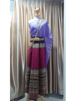 ชุดไทยสไบม่วง