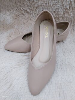 รองเท้าคัชชูครีม39