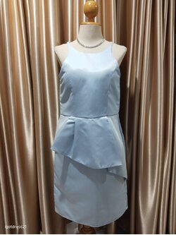 (PRE-LOVED) ราตรีสั้นแขนกุดทรงสอบระบายM