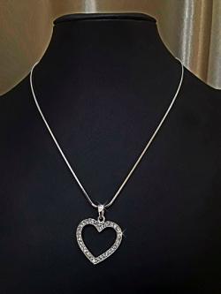 สร้อยจี้รูปหัวใจ