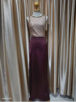 ชุดราตรียาวแขนกุด เสื้อกลิตเตอร์ กระโปรงดำ XS