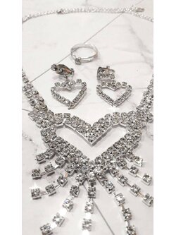 เซตสร้อยเพชร