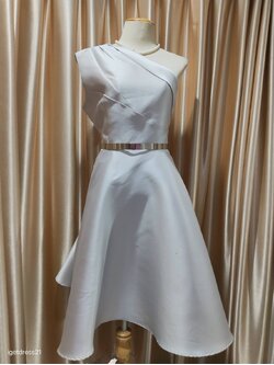 (PRE-LOVED) ราตรีสั้นสีเทาบ่าเดียว (L)