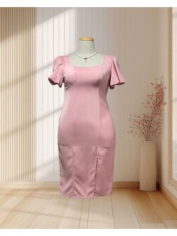 ราตรีสั้นสีชมพูคอกว้าง แขนตุ๊กตากระโปรงผ่าข้างผ้าฮานาโกะ 2XL