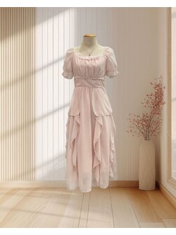 เดรสยาวสีชมพูกลีบบัว ผ้าชีฟอง แต่งเอวมุก แขนตุ๊กตา ไซส์ S