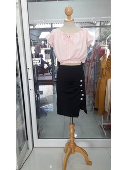 เซตเสื้อชมพูกระโปรงดำ (M)