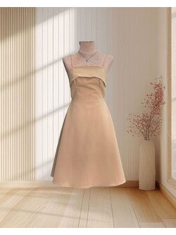 (PRE-LOVED) ราตรีสั้นสีน้ำตาล สายเดี่ยวผูกโบว์หลังผ้าโคโค่ ไซส์ S