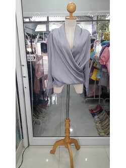 เสื้อแขนยาวคอวีสีเทา (2XL)