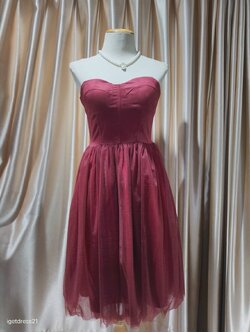 (PRE-LOVED) เกาะอกแดงมุ้ง(M) มือ2