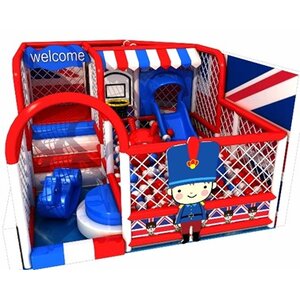 ห้องบอลทหารจิ๋ว ขาว-แดง