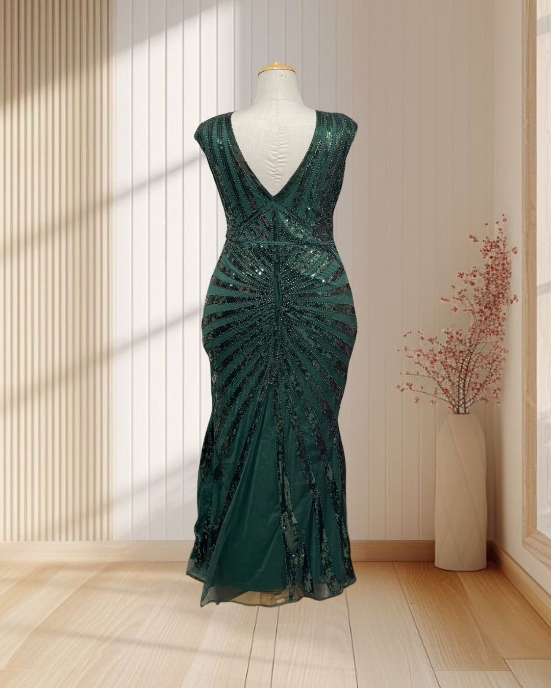 (PRE-LOVED) ราตรียาวสีเขียว ปักเลื่อม แขนกุด ผ้ารัดรูปสาวอียิปต์ ไซส์ 2XL