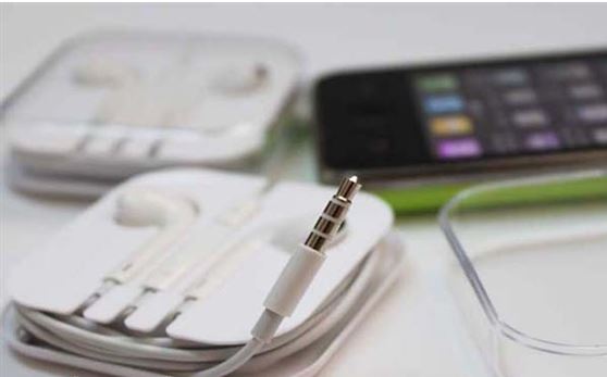 หูฟังสมอลทอล์ครองรับ iPad/iPhone/iPod สีขาว พร้อมที่เก็บ