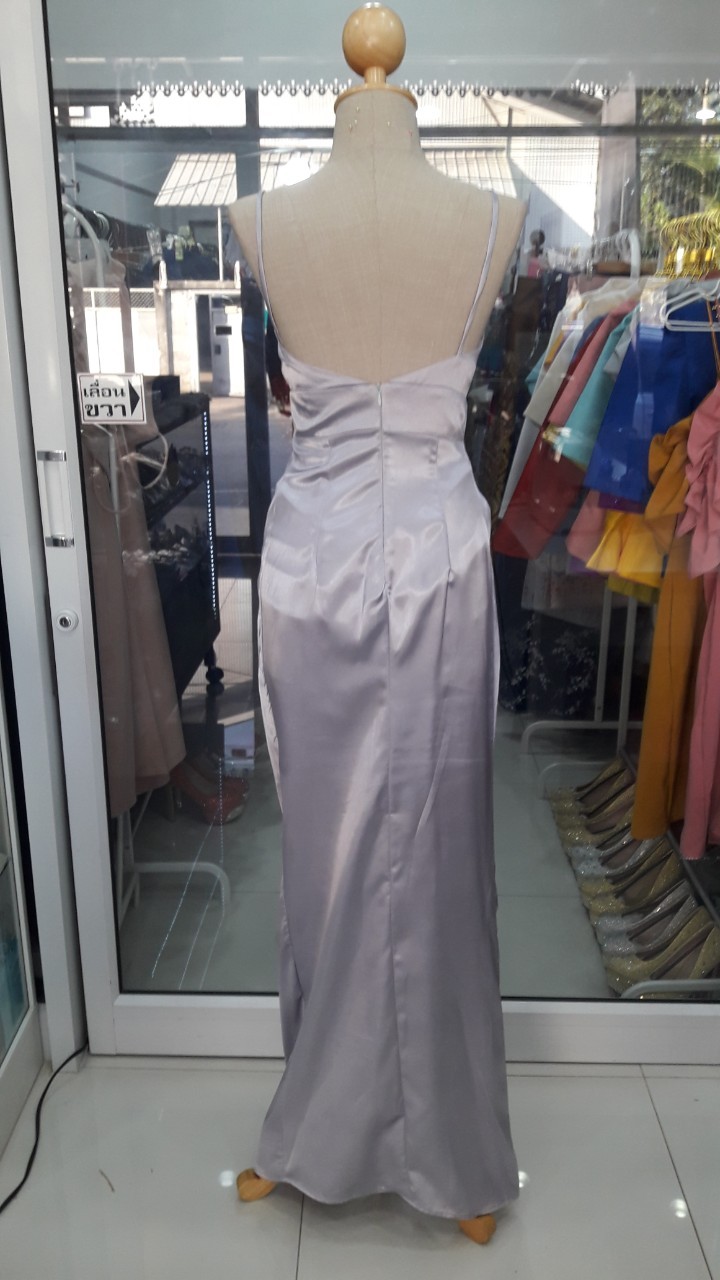 (PRE-LOVED) ยาวเทาสายเดี่ยว (S) มือ2