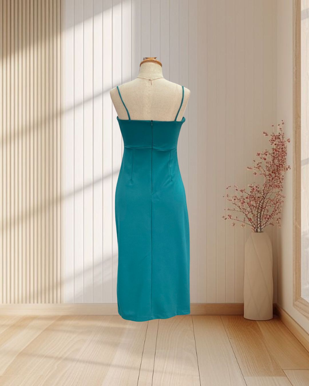 (PRE-LOVED) เดรสสั้นสีเขียว สายเดี่ยว จีบเอว ผ้ายืด ไซส์ S