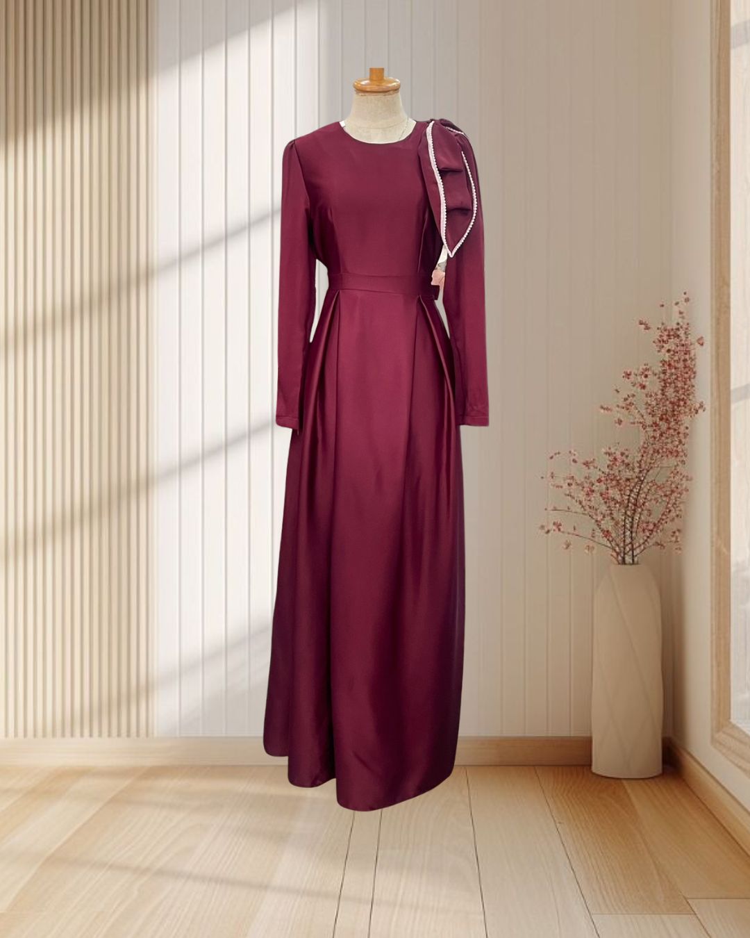 ราตรียาวสีแดง แขนยาว แต่งคอปกผ้าพันคอลูกไม้ ไซส์ L