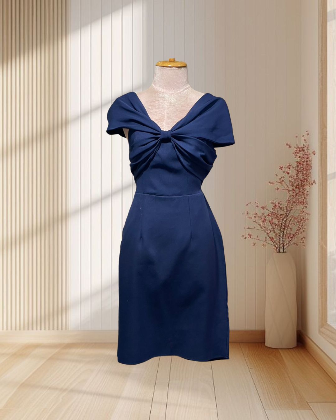 (PRE-LOVED) ราตรีสั้นสีกรมสายเดี่ยวรวบโบว์2ชั้น อ้อมแขนผ้าบาบี้ XL