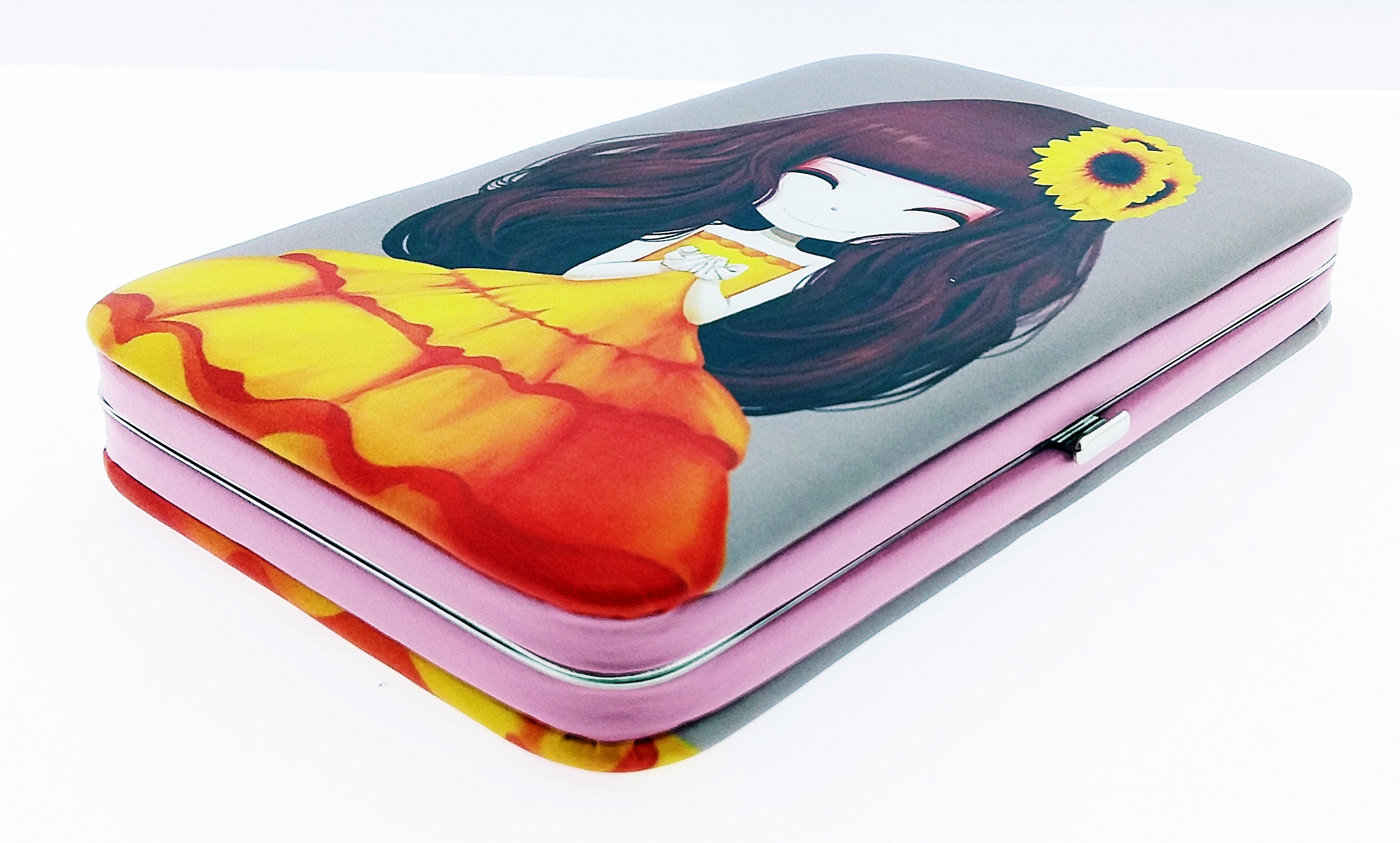 กระเป๋าใส่มือถือ iPad Tablet สีชมพู-ฟ้า ลายเด็กหญิงชุดส้ม พื้นหลังสีเทา ด้านในสีชมพู