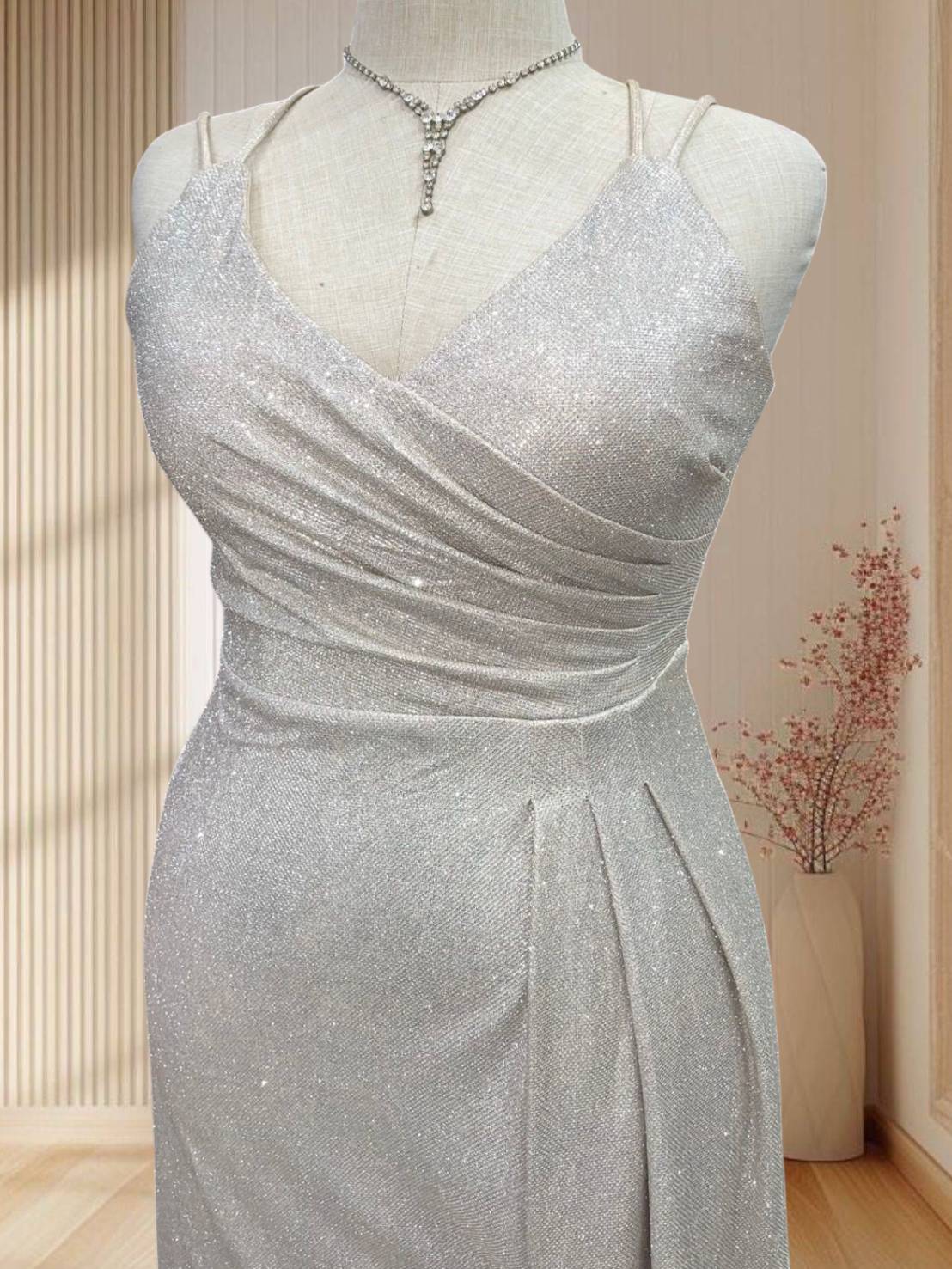 (PRE-LOVED) ราตรียาวสีทอง ผ้ากลิตเตอร์ สายเดี่ยวคู่ไขว้หลัง สวยหรูเซ็กซี่ ไซส์ XL