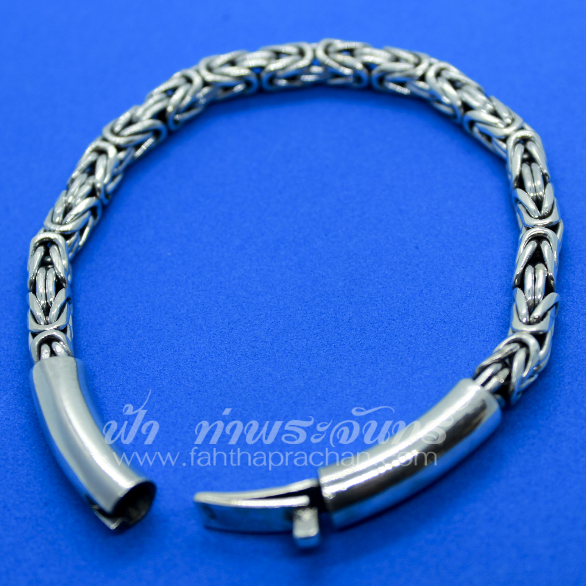 กำไลข้อมือเงินแท้ ลายบาหลี รมดำ