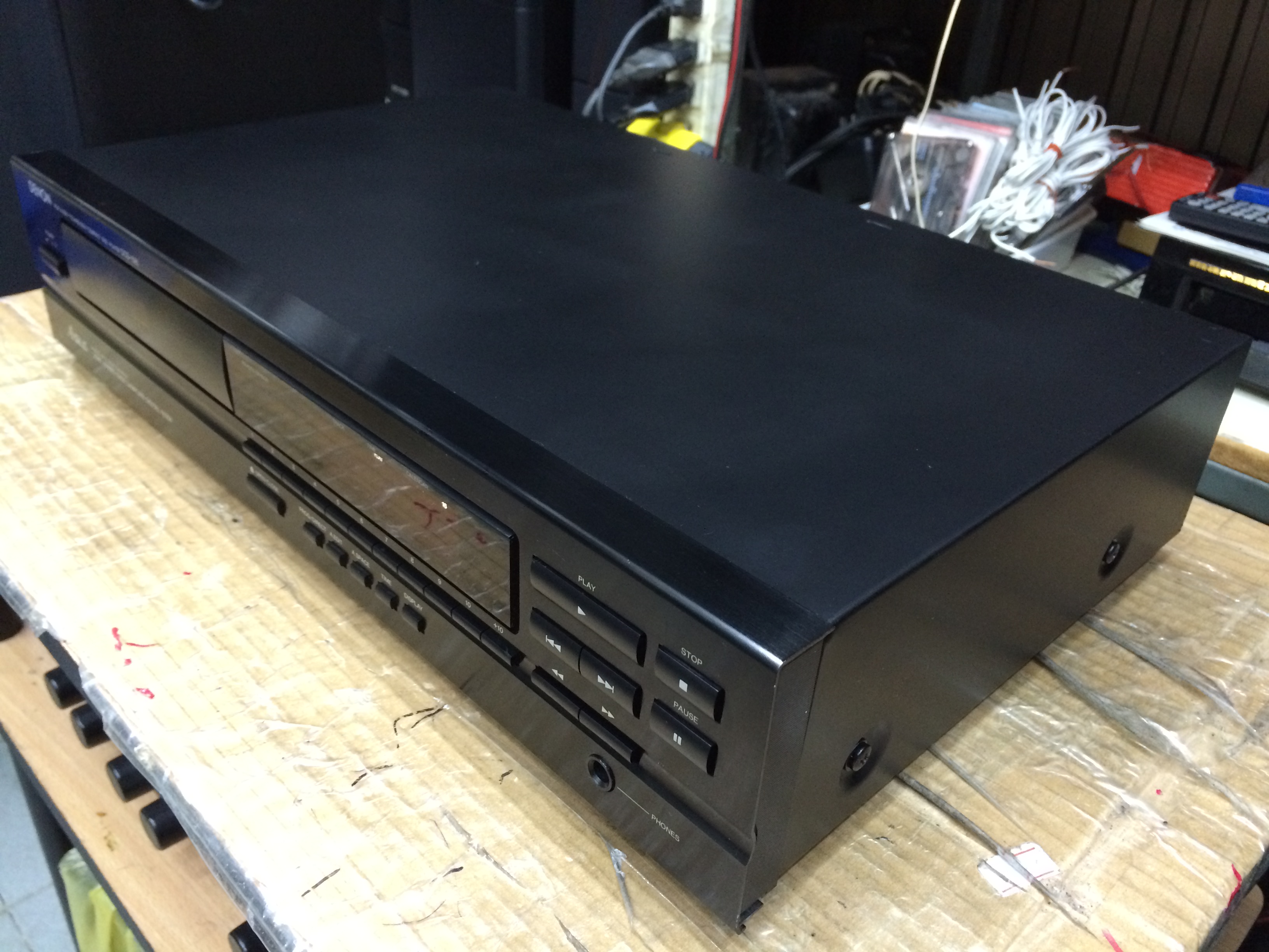 เครื่องเล่น CD Denon DCD-595