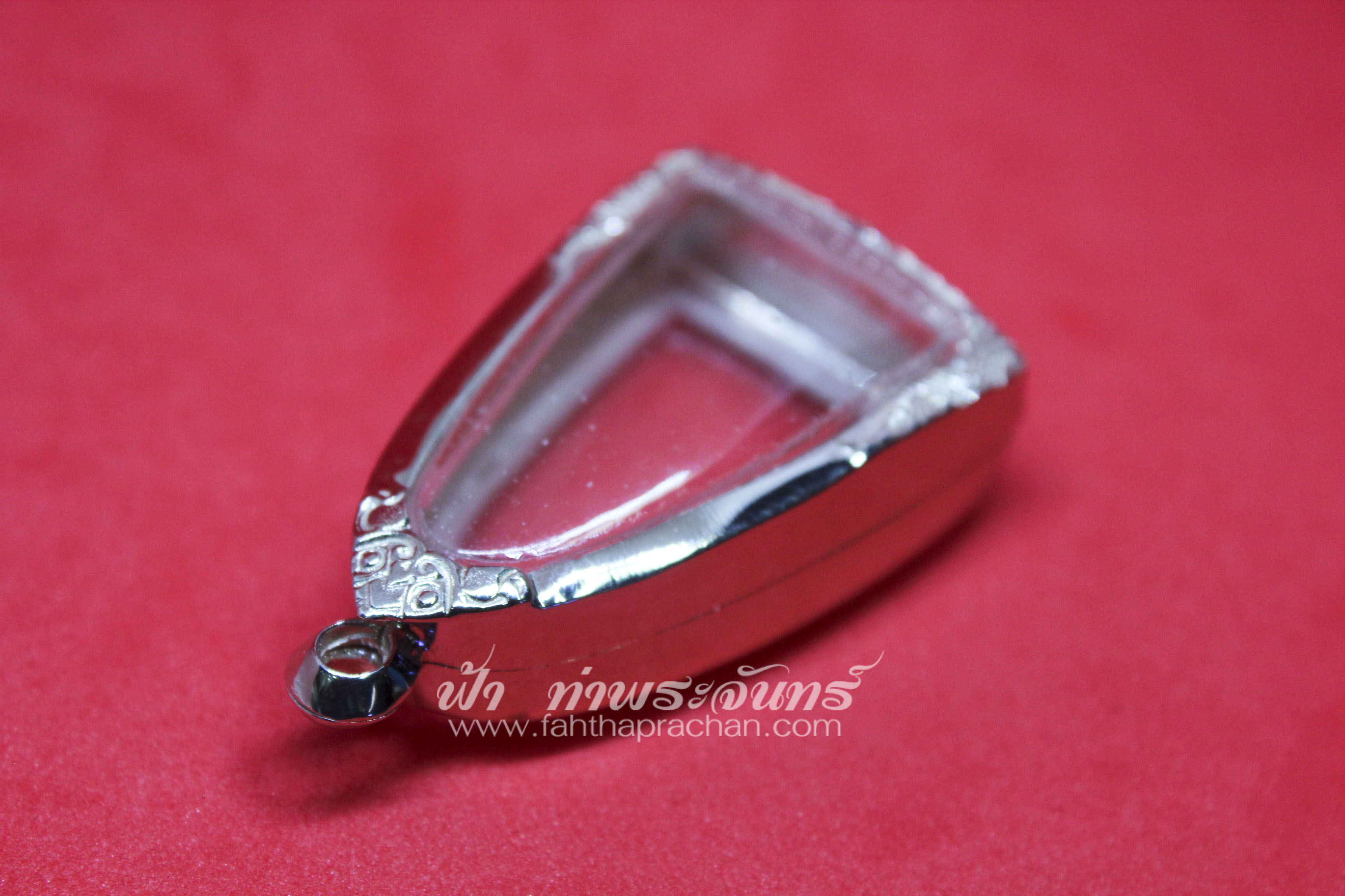 ตลับปู่ทวด หลังหนังสือ เงินขัดเงา