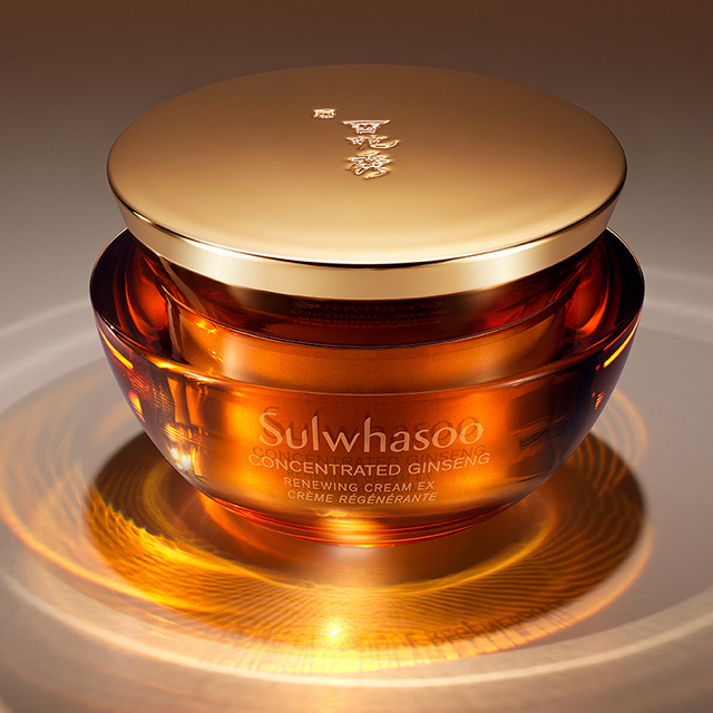 ครีมบำรุงผิวโซลวาซู Sulwhasoo Concentrated Ginseng Renewing Cream Ex 60ml