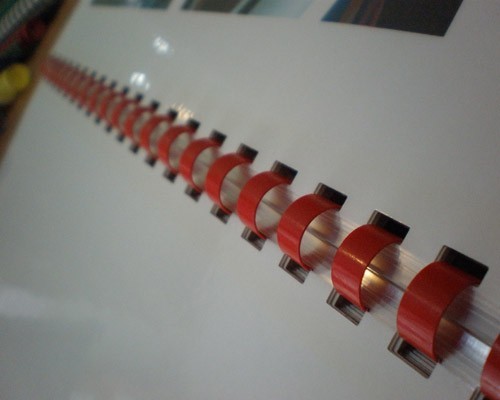 เครื่องเจาะกระดาษไฟฟ้าและเข้าเล่มมือโยก รุ่น MAC Comb-240E