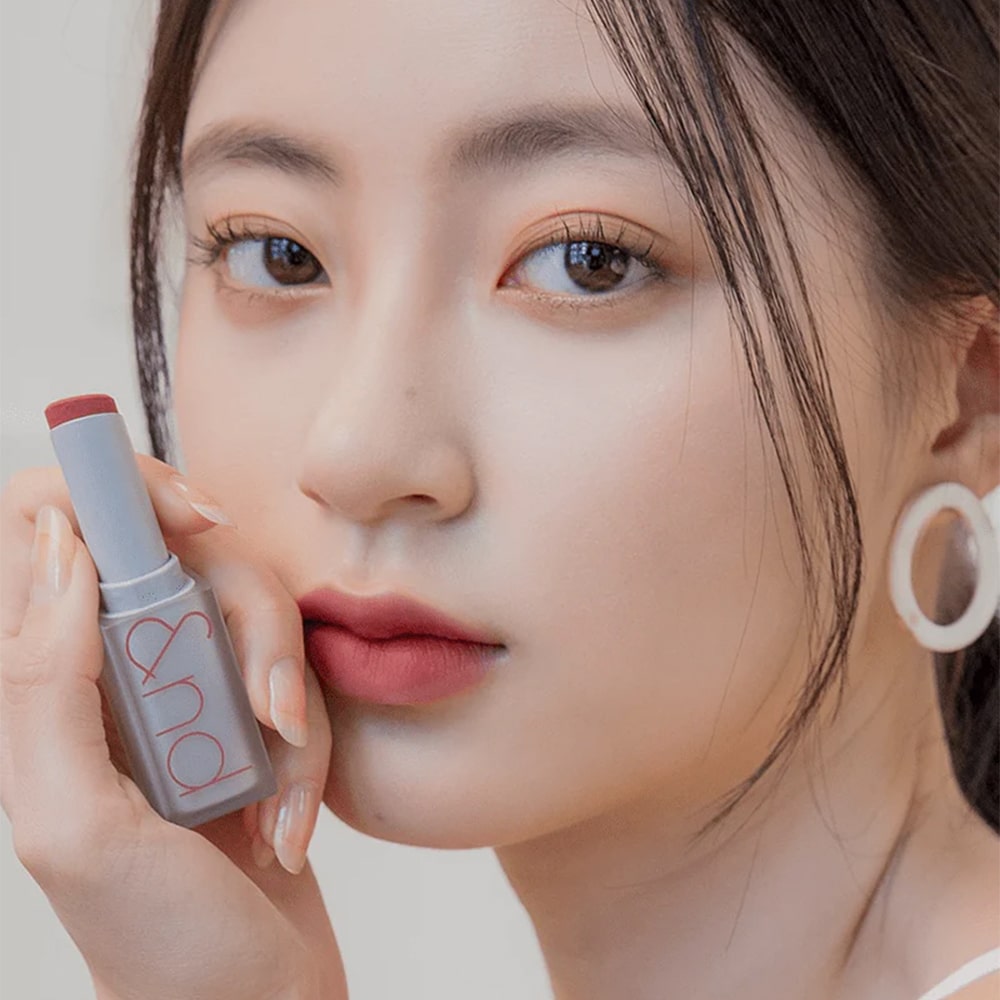 ลิปโรแมนด์ Romand Zero Matte Lip #01 dusty pink