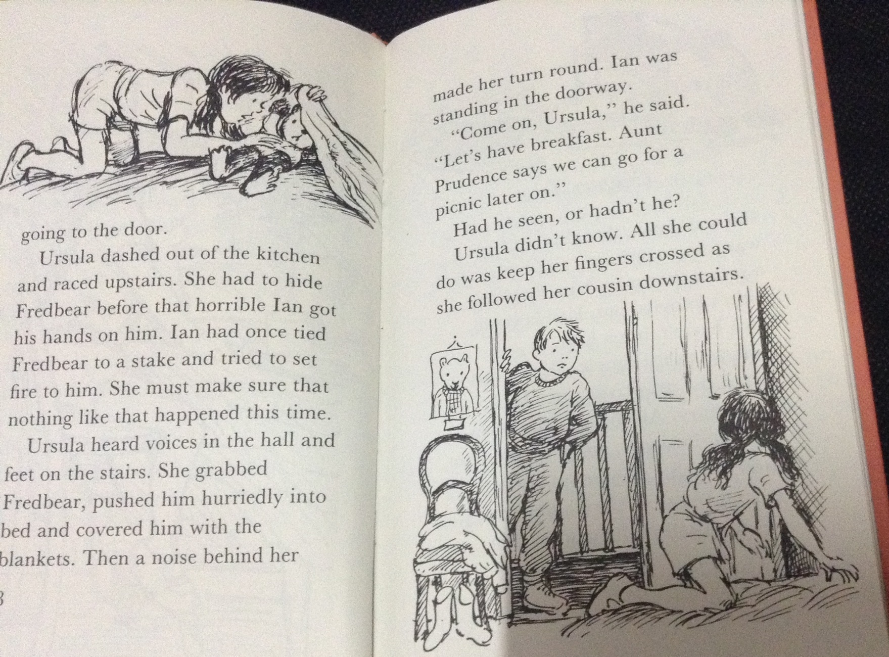 Ursula Swimming ปกแข็ง ราคา 110