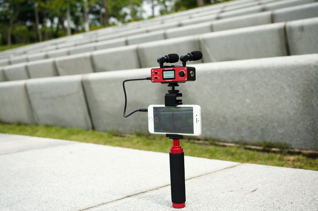 Saramonic SmartMixer เครื่องขยายเสียงขนาดเล็กสำหรับสมาร์ทโฟน