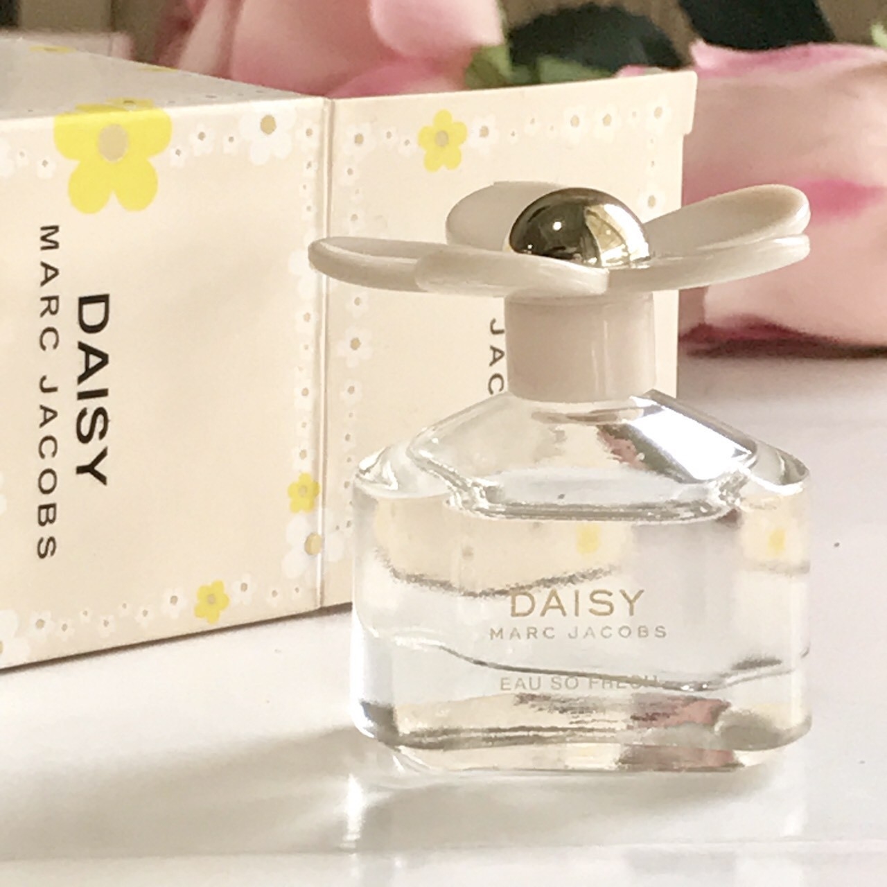 น้ำหอมมินิ MARC JACOBS DAISY EAU SO FRESH EDT 4 ML mini ขนาดมินิ