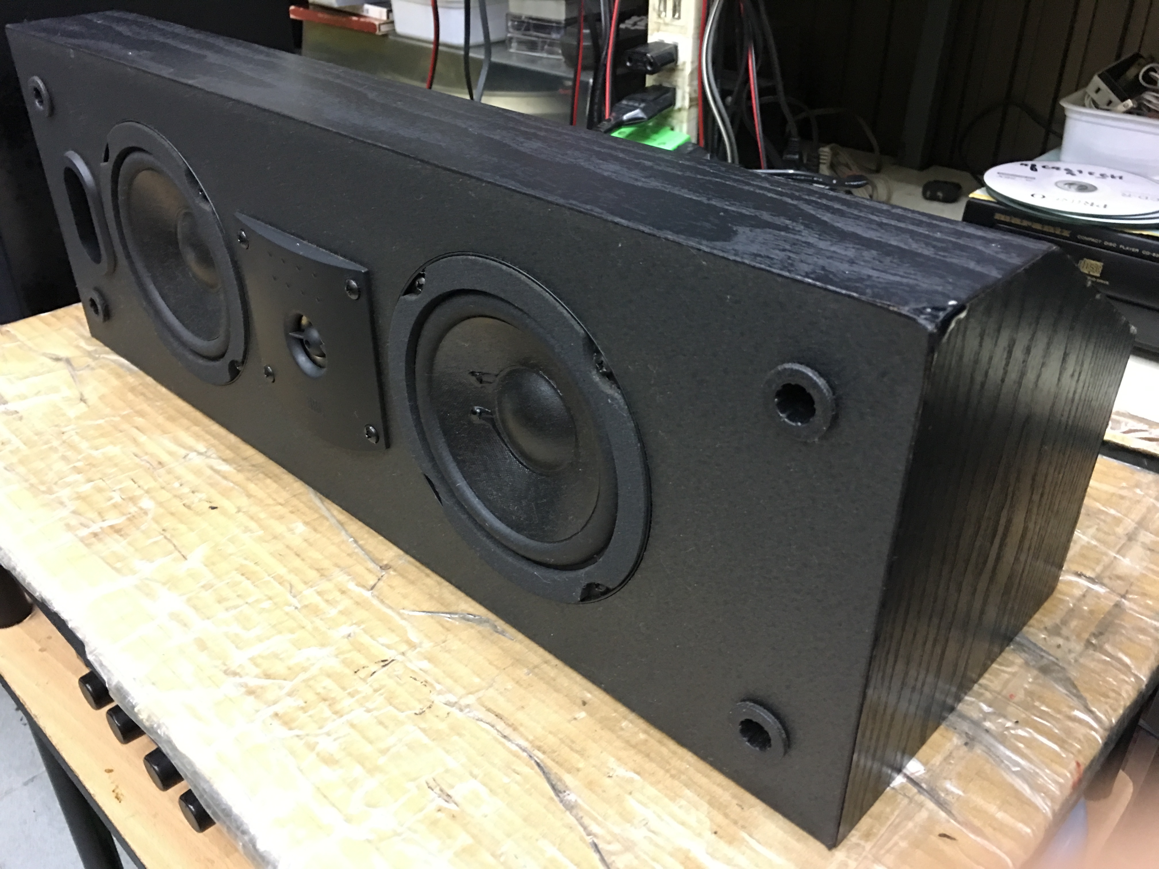 JBL SC305 Center Speaker